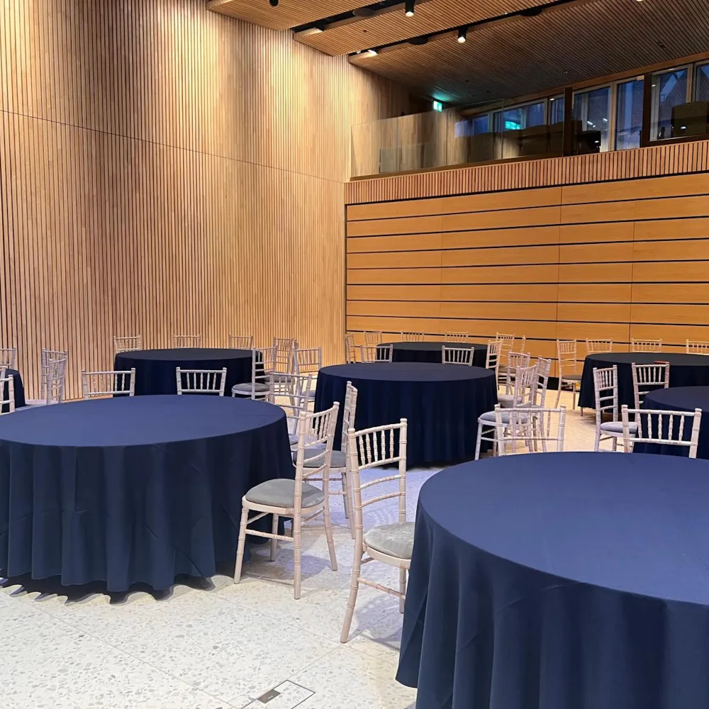 round table set up